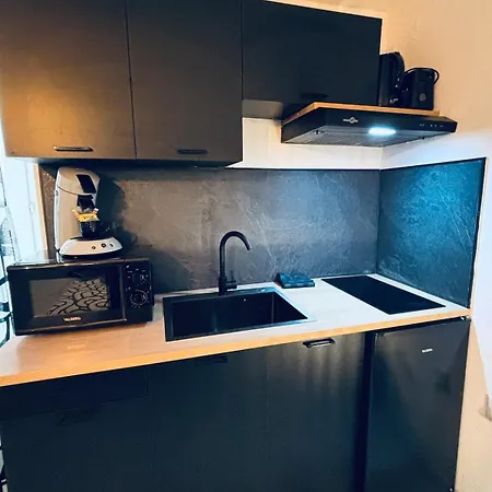 Room-jacuzzy-beziers